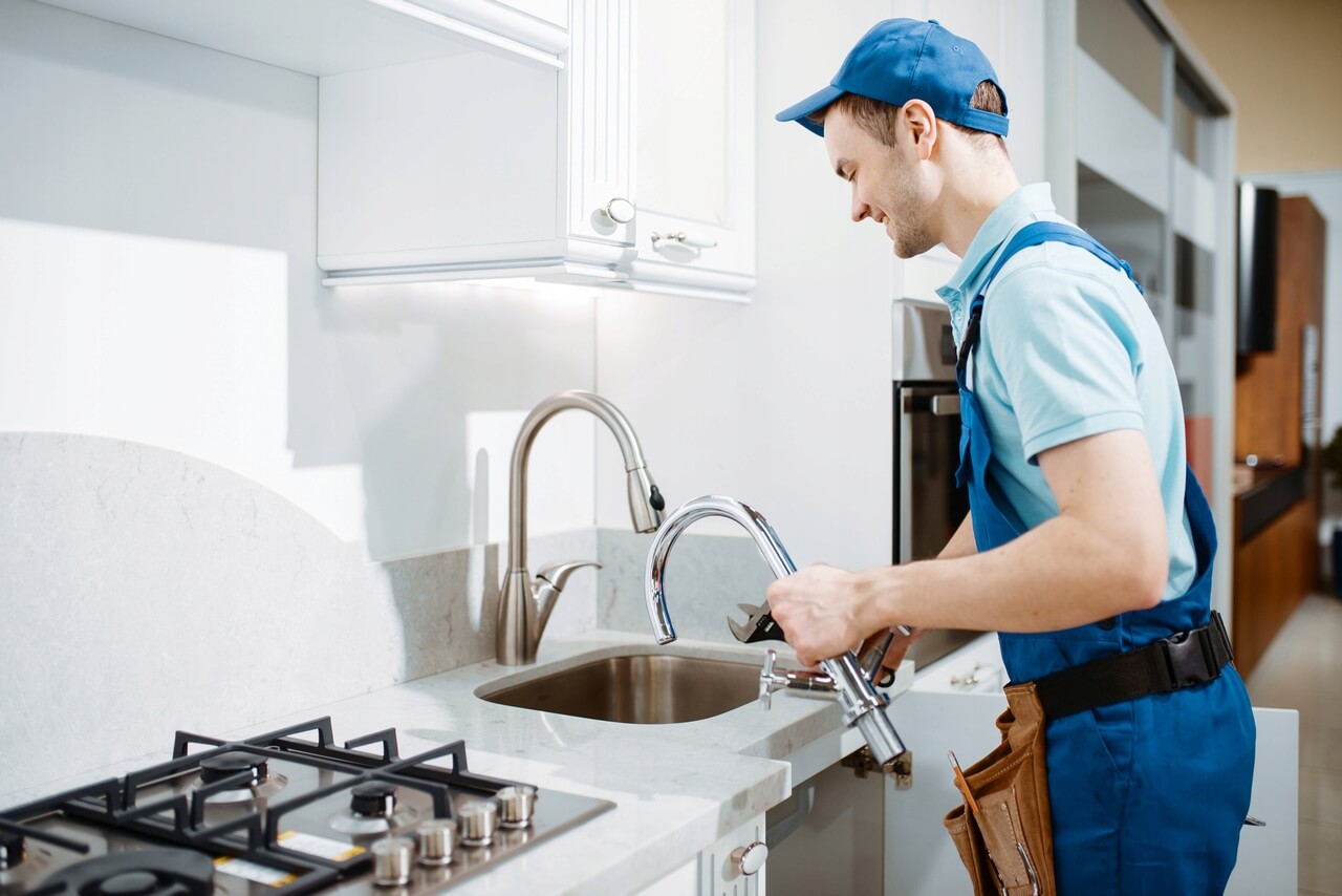 Đội ngũ nhân sự của công ty thiết bị vệ sinh